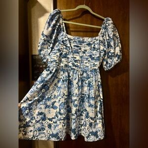 Abercrombie & Fitch Blue and White Floral Dress